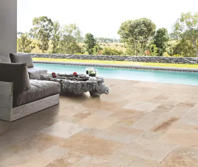 131 ROMAN PATTERN IVORY 0,743