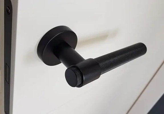 VRATA BM RUČICA OM CRNA MAT